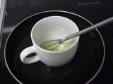 オイルとみつろうを湯煎に.jpg